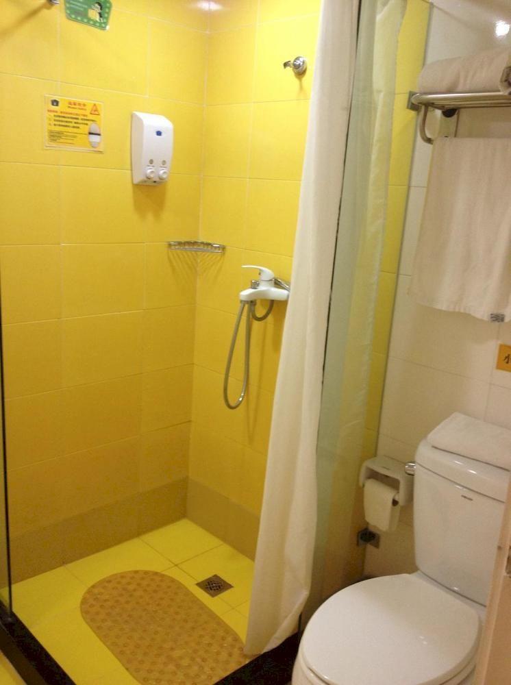 Home Inn Guangzhou Middle Jiefang Road Gongyuanqian Metro Station גואנגג'ואו מראה חיצוני תמונה