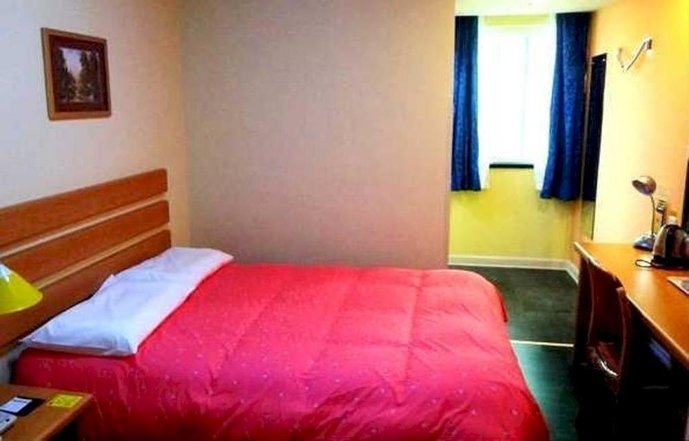 Home Inn Guangzhou Middle Jiefang Road Gongyuanqian Metro Station גואנגג'ואו מראה חיצוני תמונה