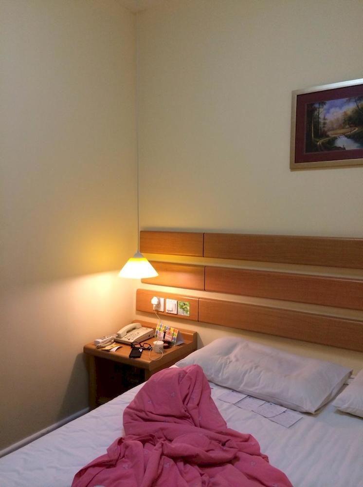Home Inn Guangzhou Middle Jiefang Road Gongyuanqian Metro Station גואנגג'ואו מראה חיצוני תמונה