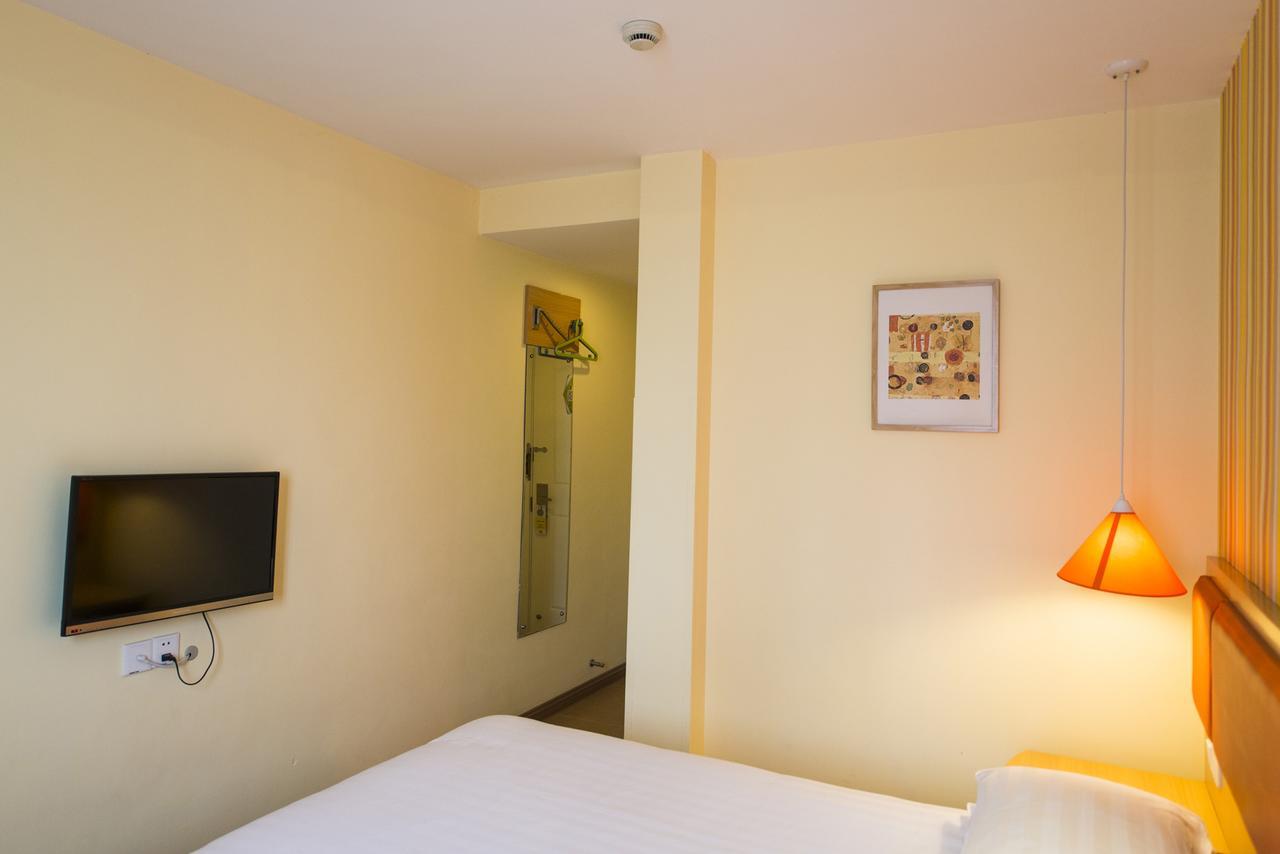 Home Inn Guangzhou Middle Jiefang Road Gongyuanqian Metro Station גואנגג'ואו מראה חיצוני תמונה