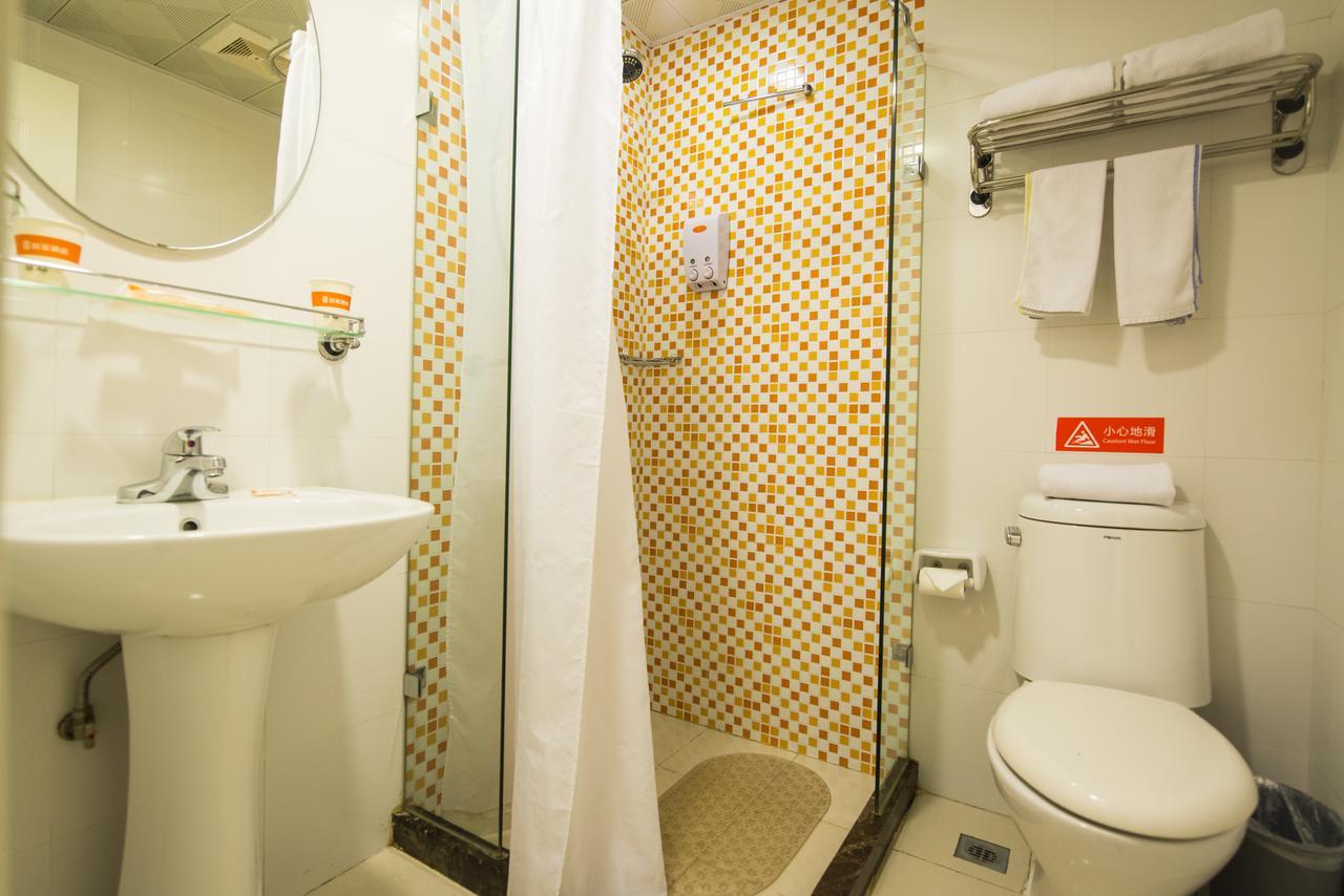 Home Inn Guangzhou Middle Jiefang Road Gongyuanqian Metro Station גואנגג'ואו מראה חיצוני תמונה