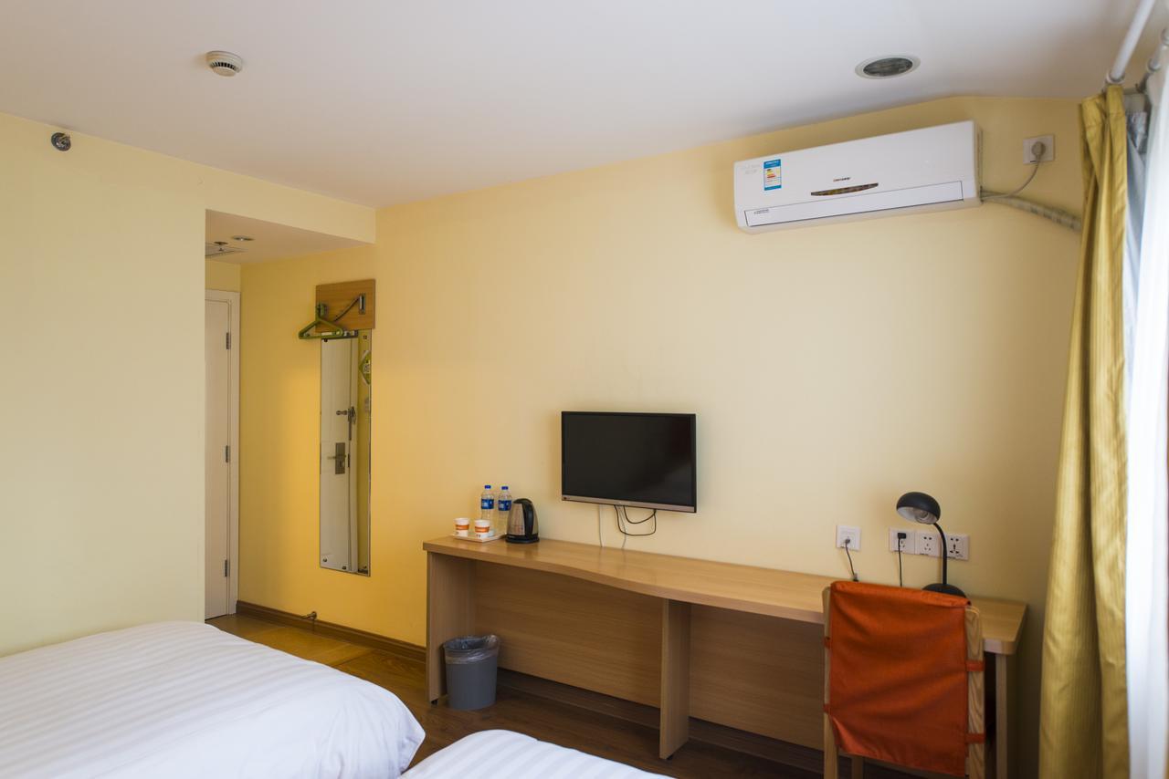 Home Inn Guangzhou Middle Jiefang Road Gongyuanqian Metro Station גואנגג'ואו מראה חיצוני תמונה
