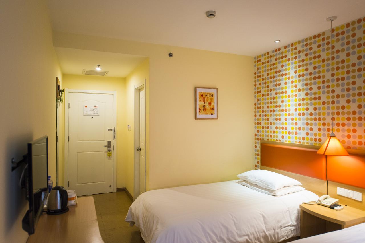 Home Inn Guangzhou Middle Jiefang Road Gongyuanqian Metro Station גואנגג'ואו מראה חיצוני תמונה